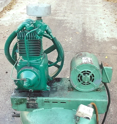 USED CHAMPION AIR COMPRESSOR VR5-8