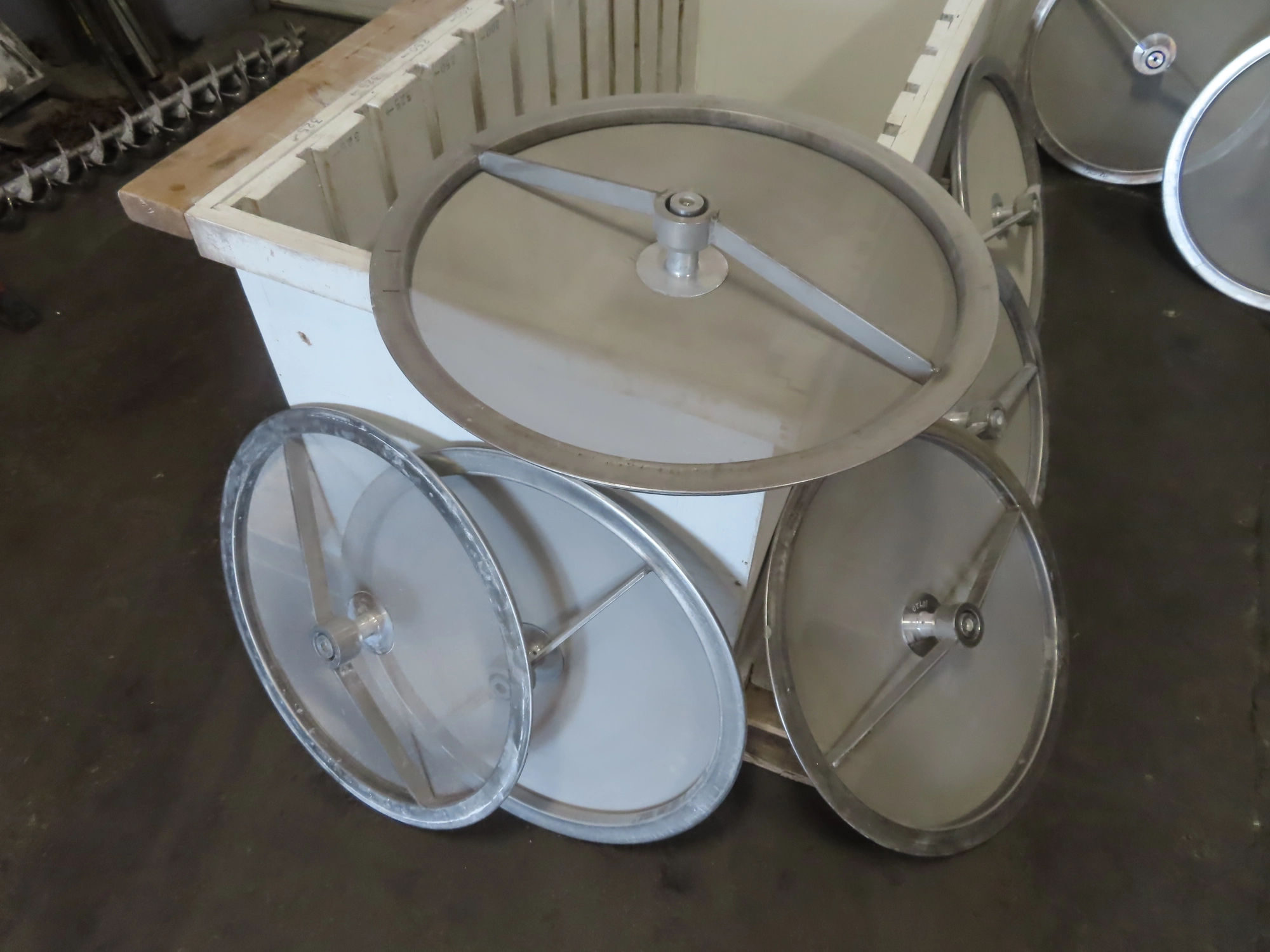 24" Ultrasonic Screens, Stainless Steel