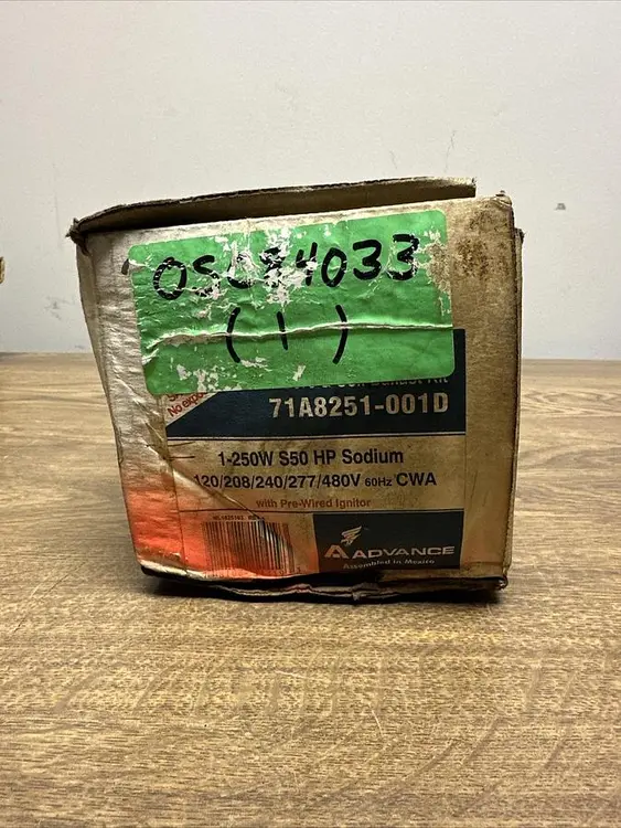New | in-Stock ADVANCE 71A825-001D Lighting | Surplus Asset Holdings #1227348