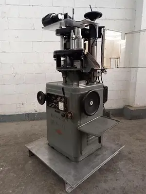 Manesty model Betapress 16 station rotary tablet press