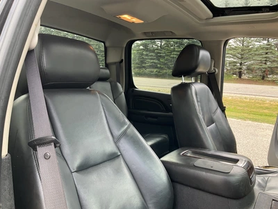 USED 2011 GMC SIERRA 2500