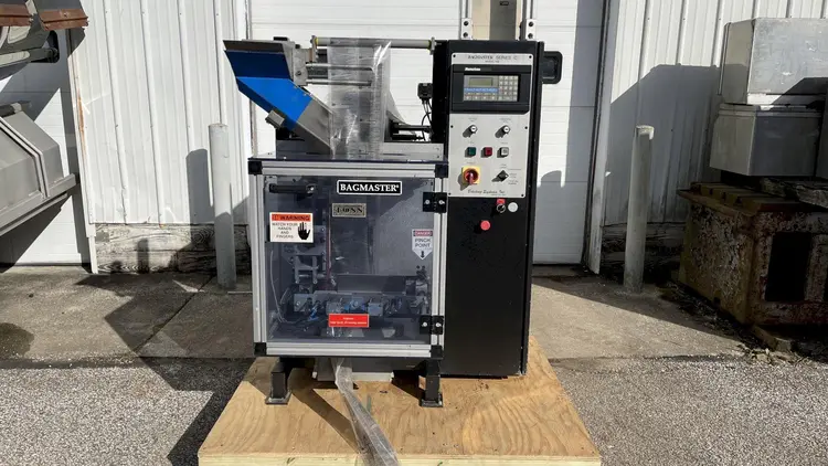 Used 1994 BATCHING SYSTEMS BAGMASTER SERIES C - MODEL 108 Vertical Form Fill Sealing Machines (VFFS) Ohio US | Portage Packaging Systems, Inc. #394282