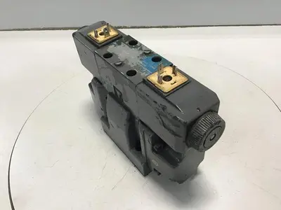 USED VICKERS DG4V-3-6C-M-U-H7-60