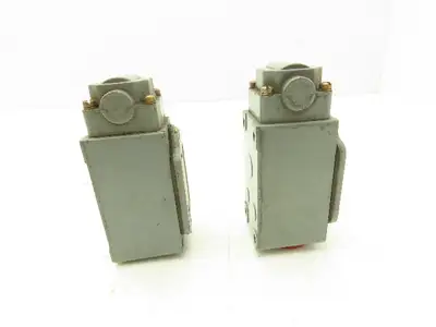 Cutler Hammer Eaton 10316H185C Limit Switch Rotary Shaft Spring Return Lot of 2