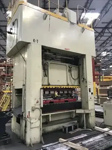 Used 1998 KOMATSU L2M400-3BM Straight Side Presses Illinois US | Perfection Global, LLC. #79905