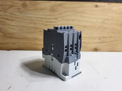 NEW ABB A40-30-10-84