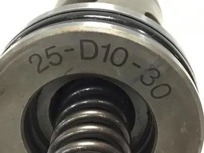 USED VICKERS 25-D10-30
