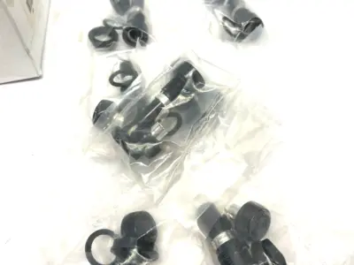 USED COOPER BUSSMANN PANEL MOUNT BUSS FUSEHOLDERS