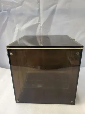 DESICCATOR CABINET