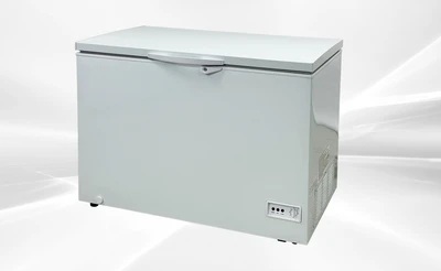 171-0357 44" Solid Top Self Contained Chest Freezer