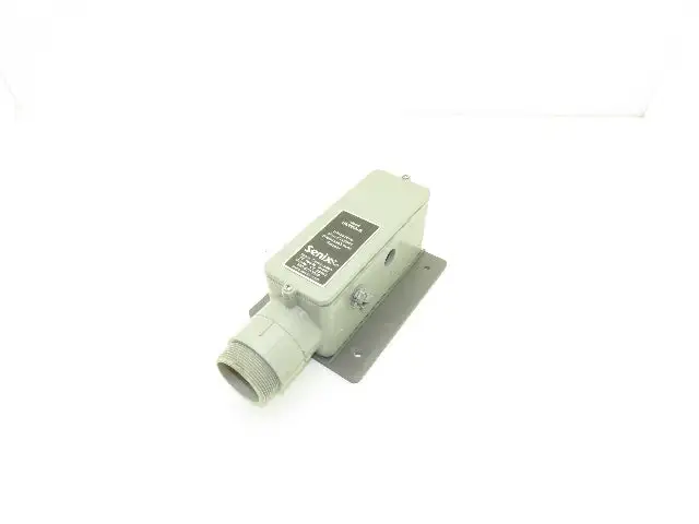 Used SENIX _UNKNOWN_ Proximity Sensors | Arrow Industrial #558027