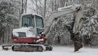 USED 2015 Takeuchi TB235