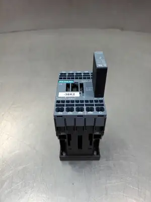 SIEMENS 3RH21312BB40 Contactor w/3RT29161BB00 Module. 4C44