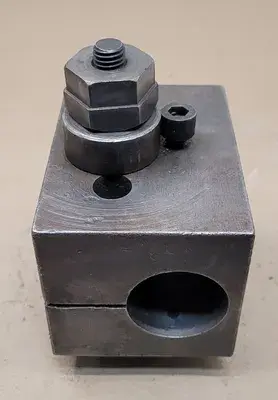 2IN BORING BAR HOLDER: HEIGHT 6-1/2”, WIDTH 4”, LENGTH 5-3/8”, BORE 2”