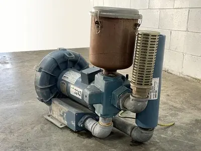 USED AMETEK ROTRON DR606CK72M