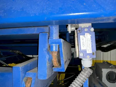78" X 96" HYDRAULIC SCISSOR LIFT TABLE: YOBRO #24596