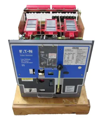 NEW EATON DS206 LOW VOLTAGE AC POWER CIRCUIT BREAKER 800A