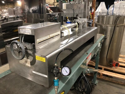 USED ACCUTEK PACKAGING EQUIPMENT PISTON FILLER
