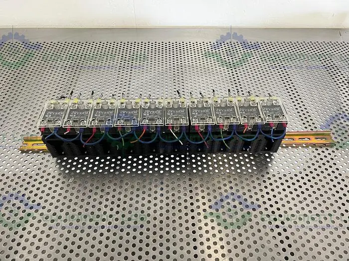 Used LOT OF 10 - CRYDOM HD4850-5972 SOLID STATE RELAY W/ HEAT SINK Electronics & Components | Equipment Lab #486229