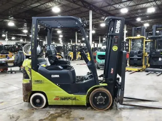 USED 2020 CLARK S25CL