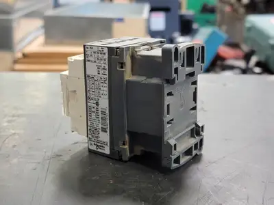 USED TELEMECANIQUE LC1D12G7