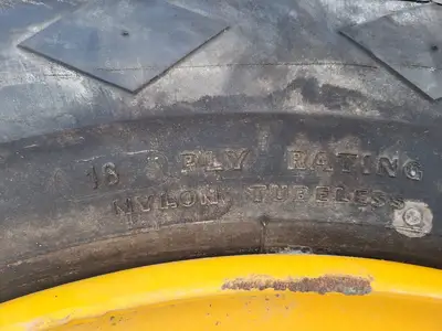 USED GOOD YEAR 17.5-25
