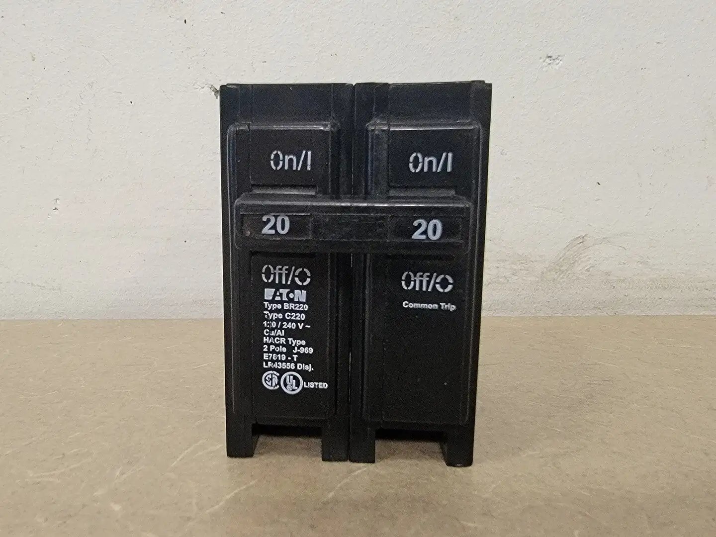 USED EATON BR220