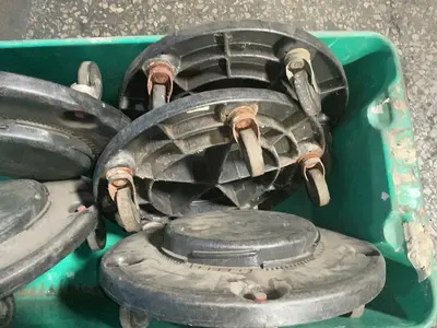 Used RUBBERMAID _UNKNOWN_ Miscellaneous MRO Ohio US | HGR 24 #1503818
