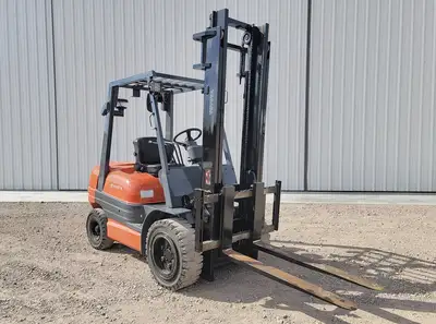 USED TOYOTA 52-6FGU30