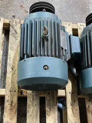 Used RELIANCE ELECTRIC RELIANCE ELECTRIC L215T, P21G3393C 10HP 3PH Misc Electrical & Power Parts | ND Industrial Surplus #1215233