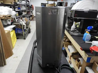 Used Fetco Used Fetco CBS-31Aap Commercial Retail Coffee Brewer Machine with Hot Water Tap 120V Coffee Equipment Illinois US | Falcon Restaurant Supply #1376620