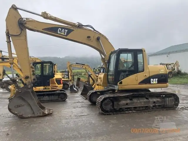 Used 2001 CATERPILLAR 320C U Crawler Excavators New York US | Beck Equipment #1509268