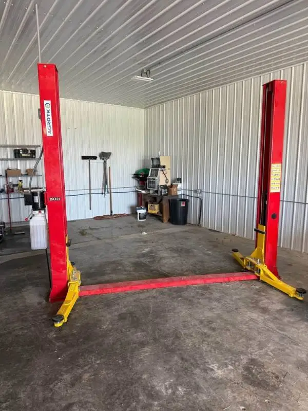 Two Post Car Hoist