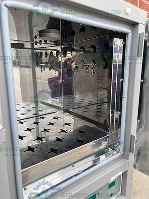 USED VWR / SHEL LAB 1330GM GRAVITY CONVECTION OVEN 240°C 1.6 CU. FT.