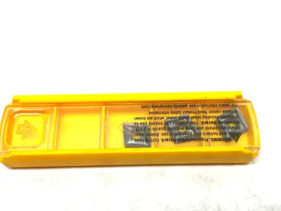 USED KENNAMETAL KENLOC™ NEGATIVE INSERTS CNMG090308MP