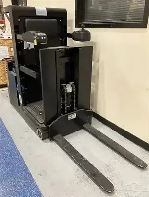 USED 2019 BIG J2-72