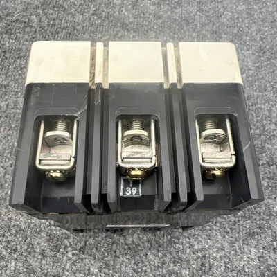 Used Cutler-Hammer fd3090 Circuit Breakers California US | Davliegogo LLC #1706053