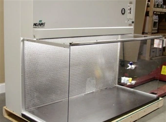 Used NUAIRE NUAIRE LAMINAR AIRFLOW WORKSTATION Laminar Flow Hoods New York US | Michael Benalt Inc #1274246