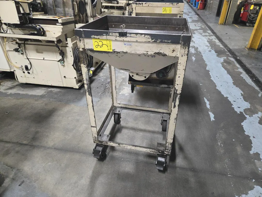 (1) Auger Hopper