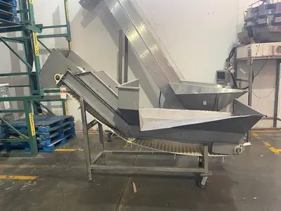 USED STAINLESS STEEL Incline Conveyor Incline Conveyors