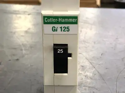 NEW CUTLER-HAMMER GI1025