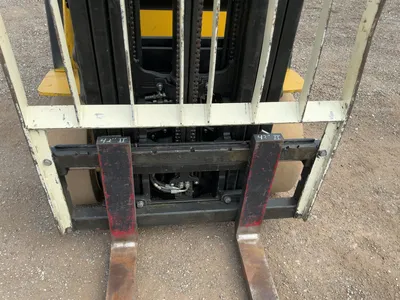 Used YALE GLC050VXN Liquid Propane Forklifts Michigan US | Miedema Asset Management Group #1477073