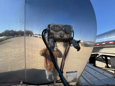 Used 2014 BURCH TANK MILK TANKER TRAILER Liquid Supply Trailers Michigan US | Miedema Asset Management Group #1709514