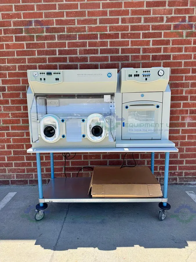 Used DON WHITLEY MACS-MG-500 ANAEROBIC WORKSTATION W/ ACCESSORIES Glove Boxes California US | Equipment Lab #1302439