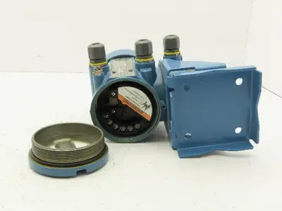 Emerson Micro Motion 1700 Variable Flow Transmitter 1700R11ABAEZZZ