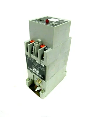 NEW ALLEN BRADLEY 700-RT10N100A1 TIMER SER B 110/120VAC 700RT10N100A1