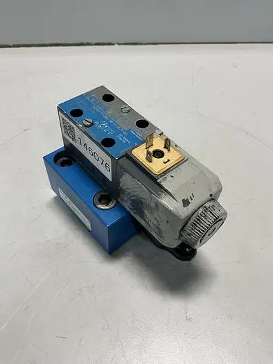 Used VICKERS DG4V-3-2AL-M-U-HL7-60 Valves/Fittings Michigan US | Ideal Machinery #694701