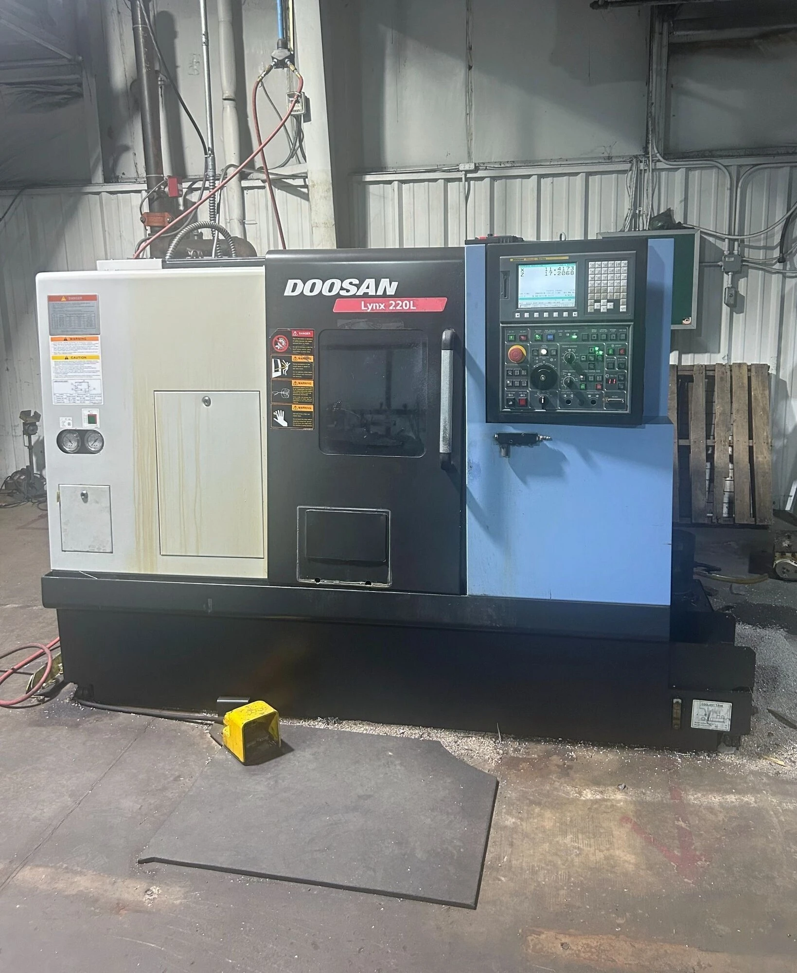 2012 DOOSAN LYNX 220LC