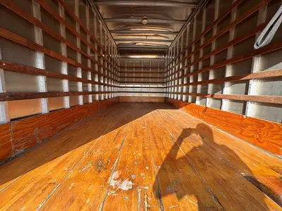 Used 2023 ISUZU NPR HD Box trucks Florida US | Truck and Van Outlet #1708746