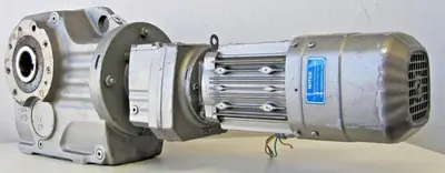 Sew Eurodrive Gear Motor Ratio 428.00 In 1690 rpm Out 3.9 RPM 460V 3 Phase